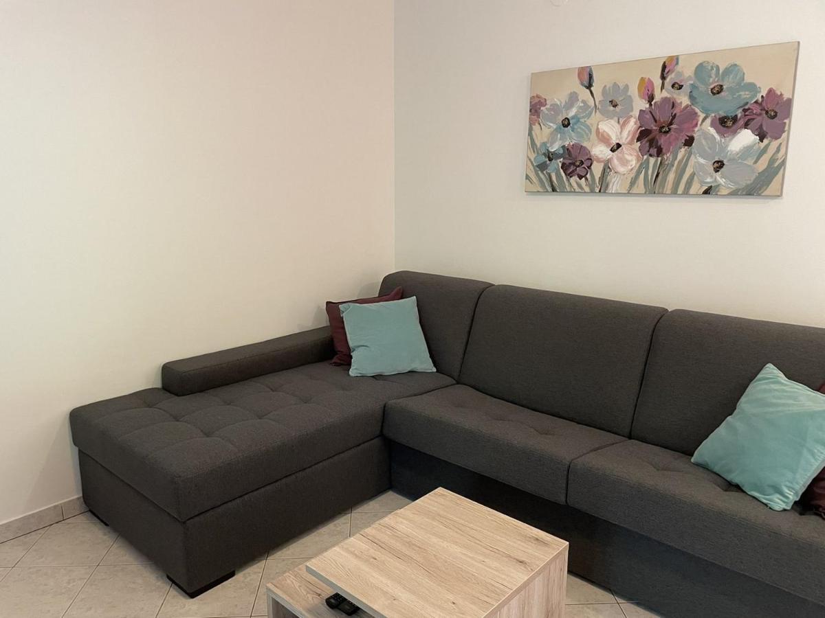Apartment Porat Porat  Bagian luar foto