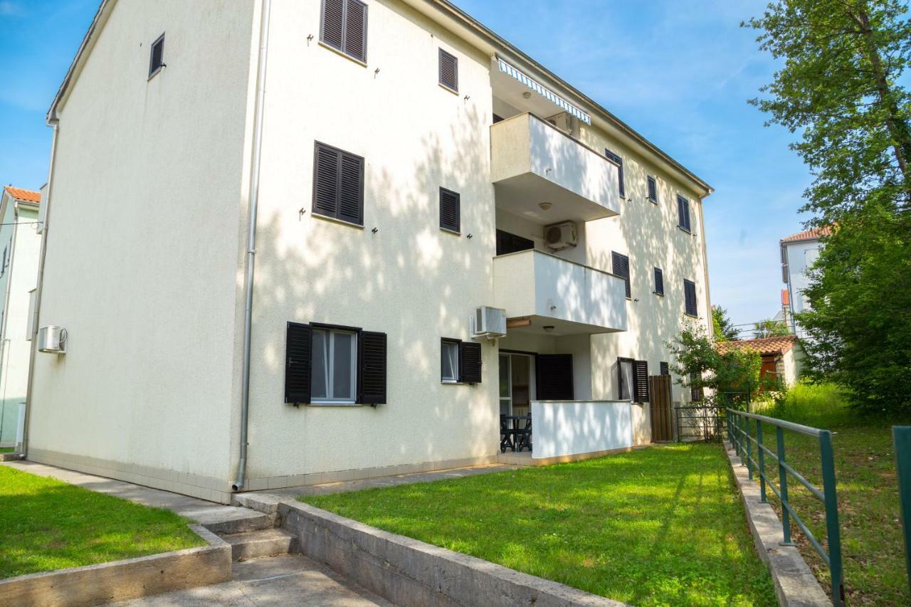 Apartment Porat Porat  Bagian luar foto